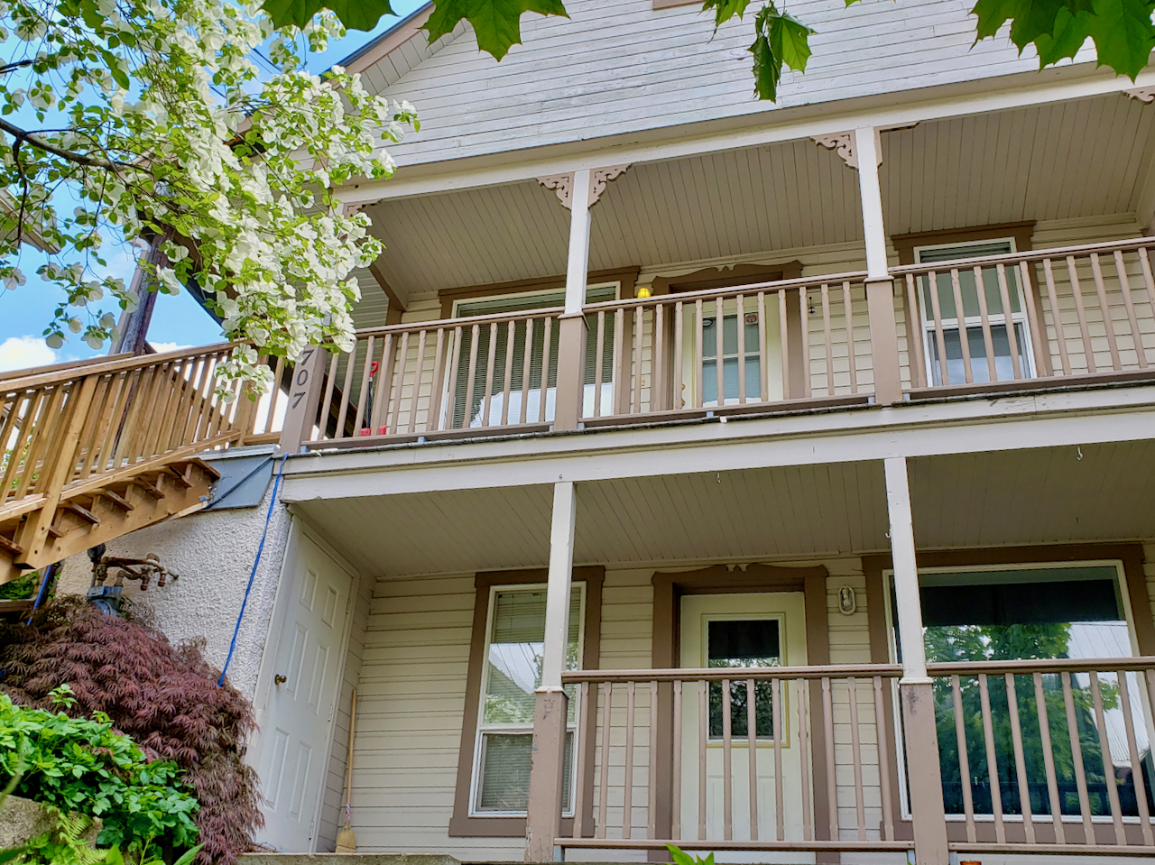 SOLD Nelson BC: 707 Victoria Street
