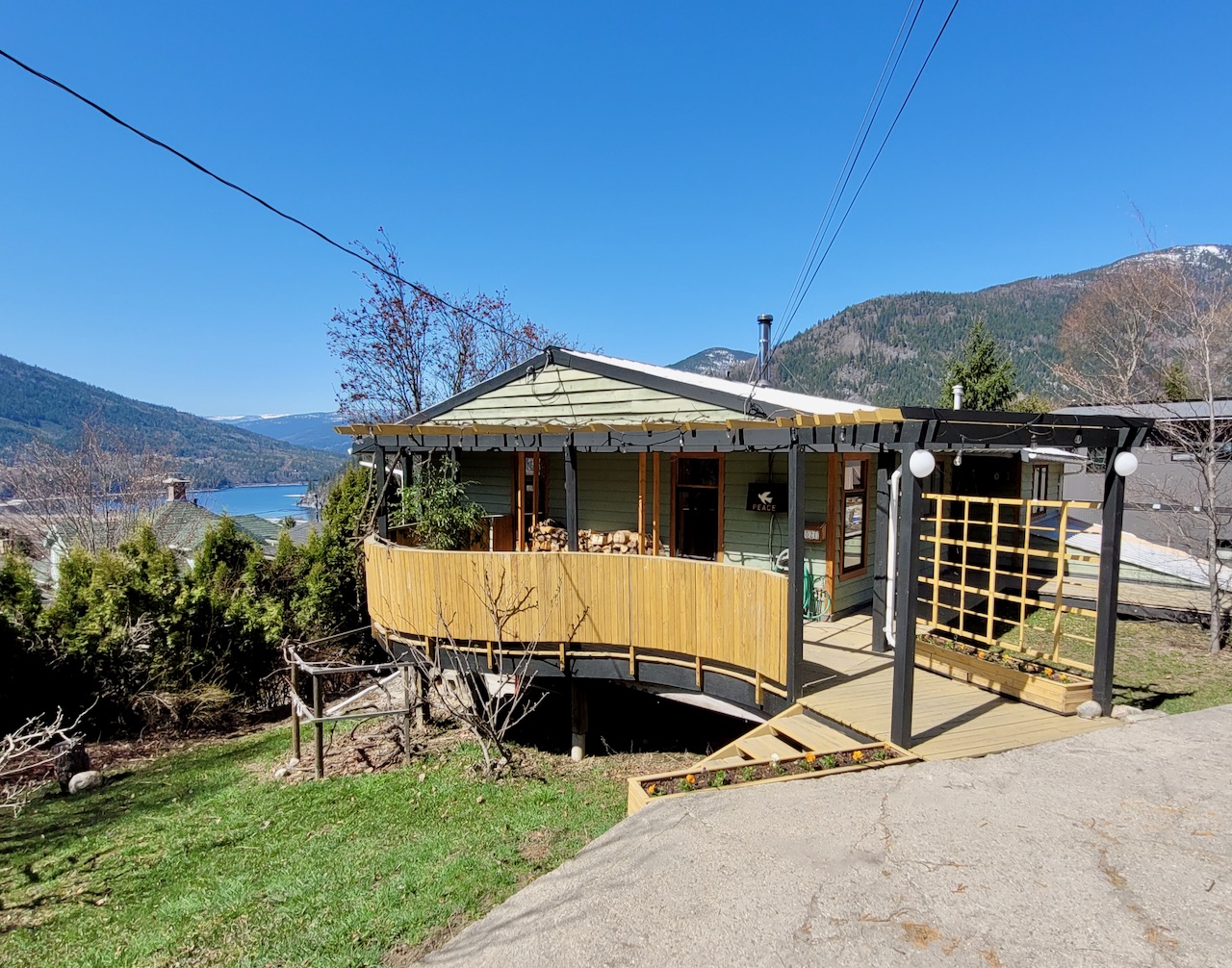 SOLD Nelson BC: 1021 Carbonate Street